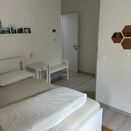 Fastuc לינה וארוחת בוקר